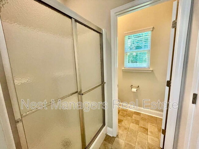 Building Photo - 208 Ladden Ln