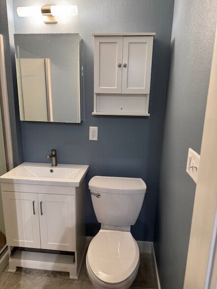 Building Photo - 641 Franklin St