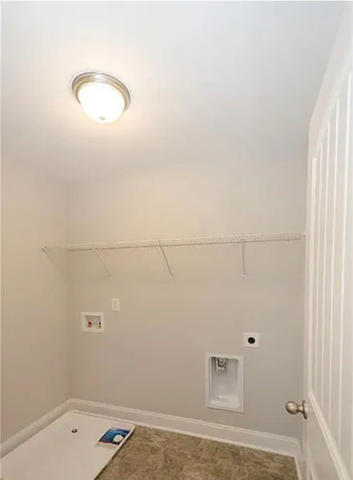 Building Photo - 130 Brummel Ct