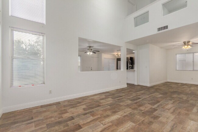 Building Photo - 2538 N 131st Ln