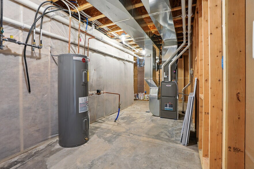 Building Photo - 933 Long Dr