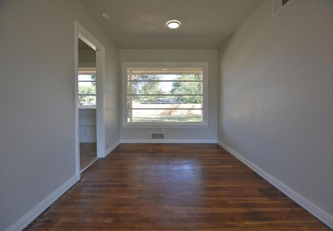 Building Photo - 4014 44th St