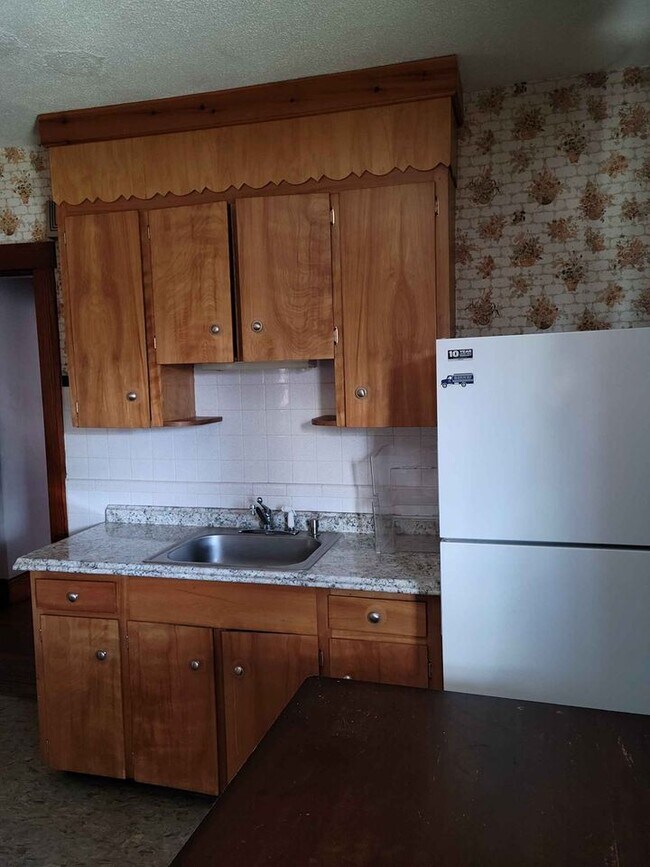 Building Photo - 57 Austin St