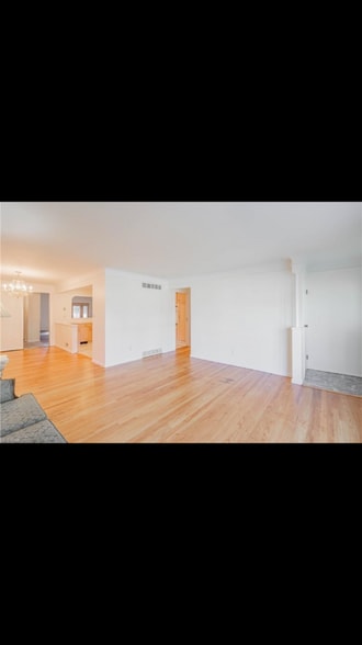 Building Photo - 3791 Higley Rd