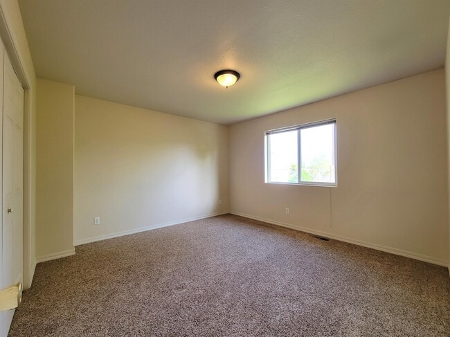 Building Photo - 3509 Laredo Dr