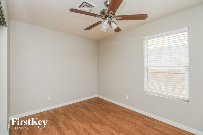 Building Photo - 9811 S 47th Pl