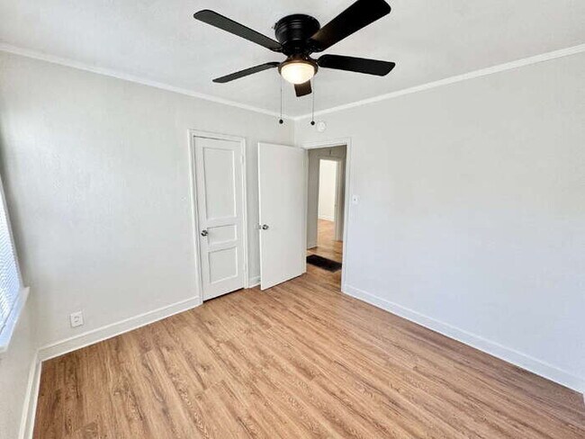 Building Photo - 3880 Spottswood Ave