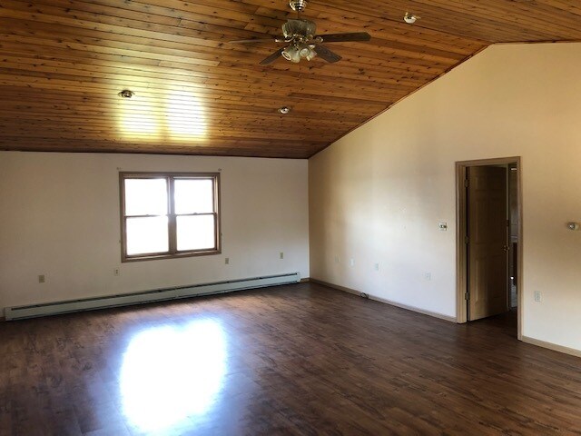 Building Photo - 11476 E 48th St