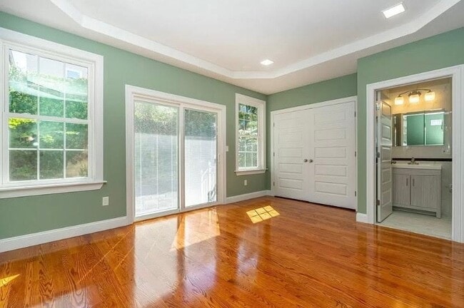 Building Photo - 210.5 Terrace Ave