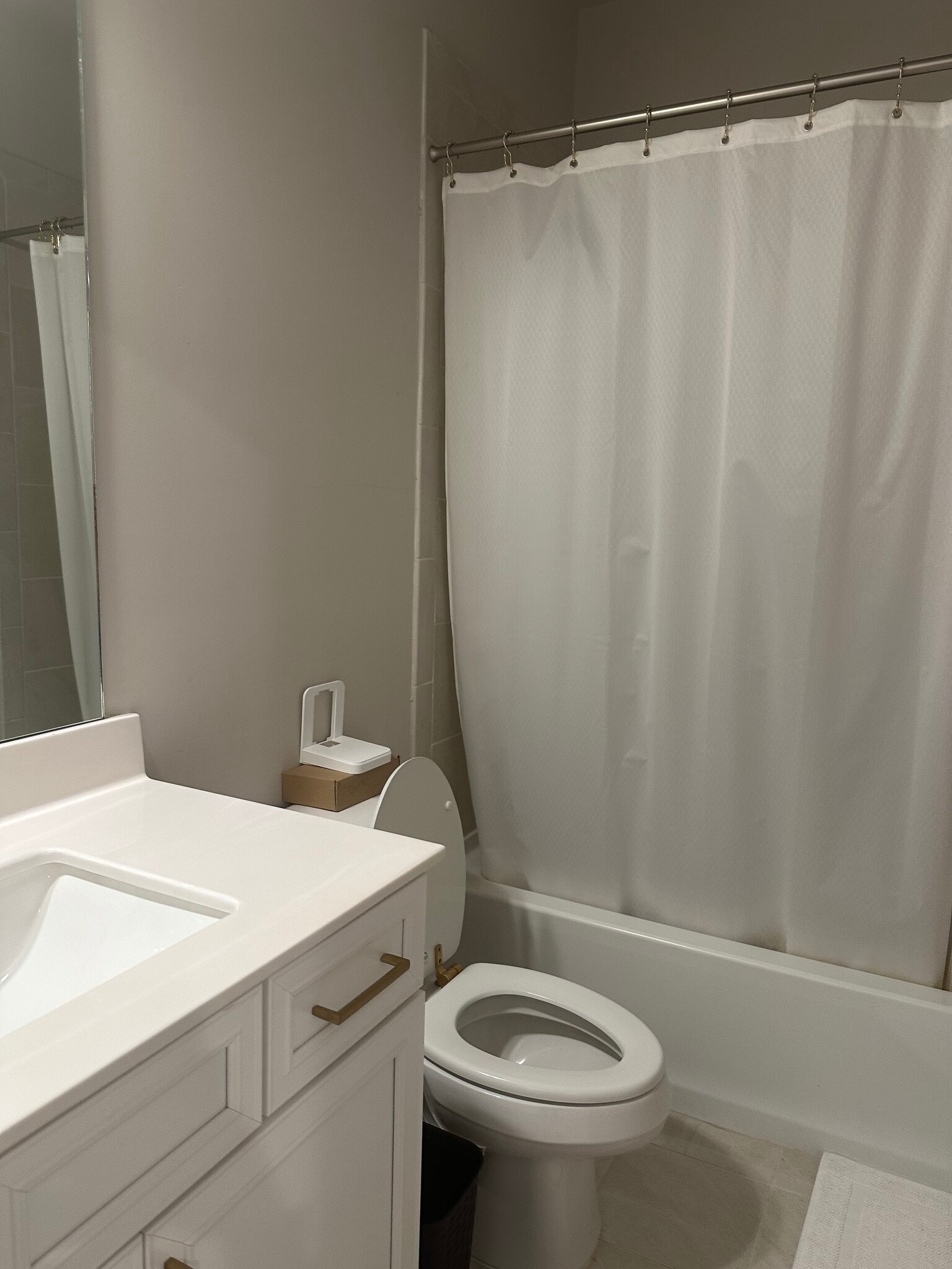 Building Photo - 805 Mackay Crk