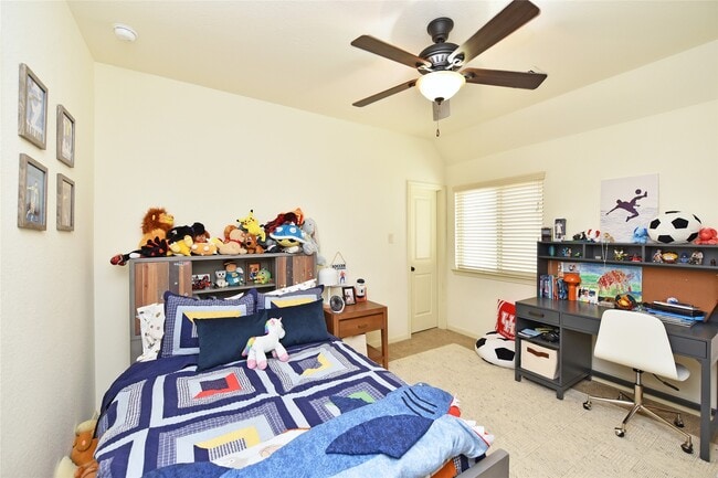 Building Photo - 13117 Stoneleigh Terrace Dr