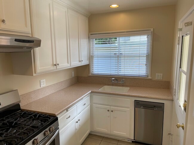 Kitchen - 2109 10th St