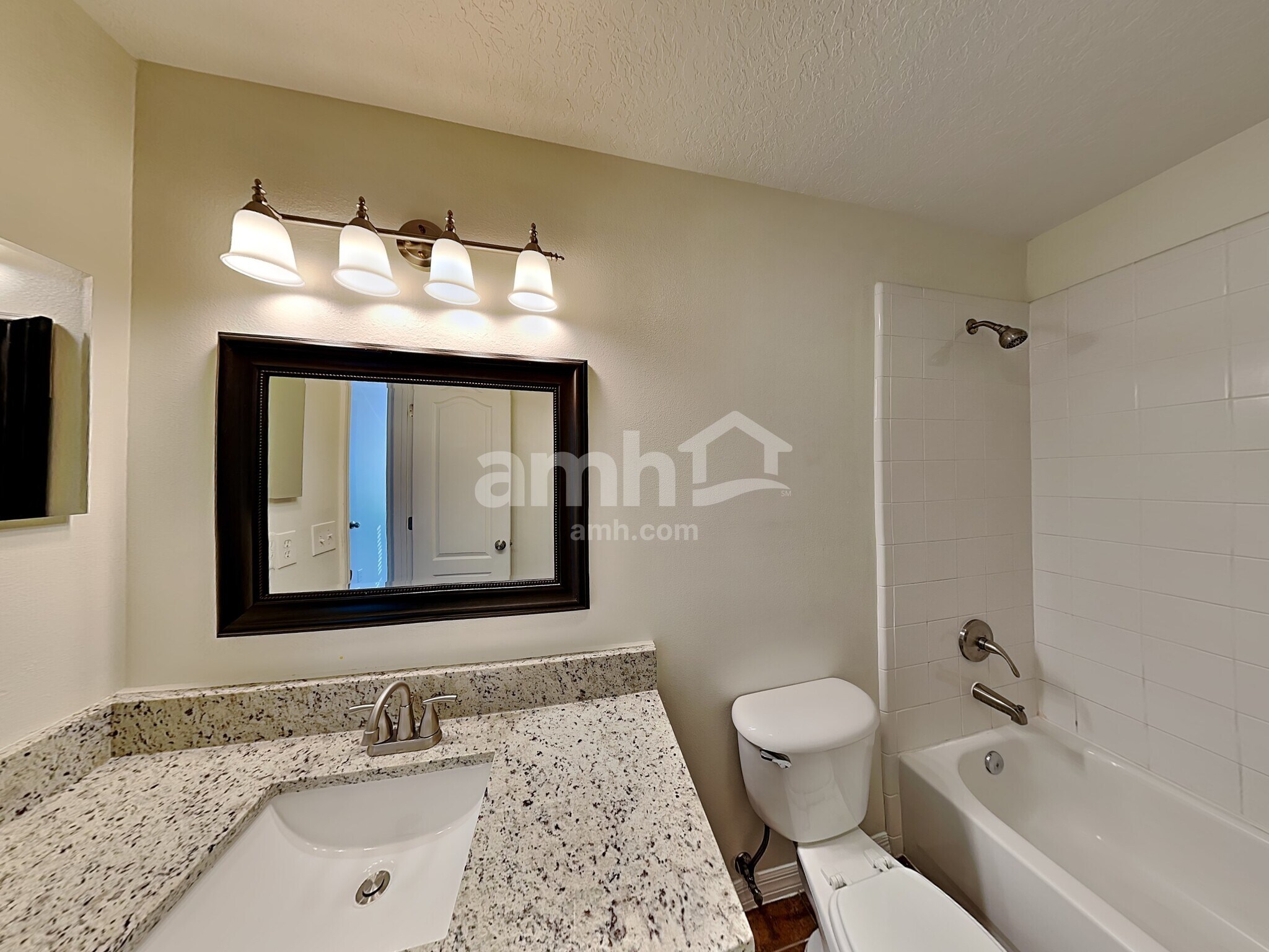 Building Photo - 331 Valley Edge Dr