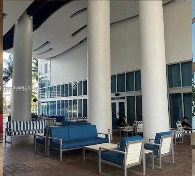 Building Photo - 185 SW 7th St