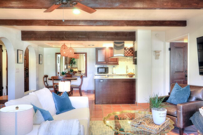 Building Photo - 7557 N Dreamy Draw Dr