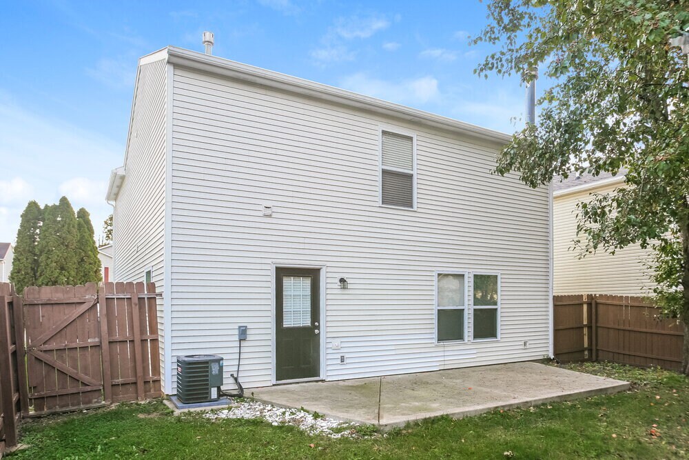 Building Photo - 2014 Dutch Elm Dr