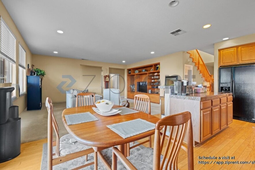 Building Photo - 521 Black Walnut Pl