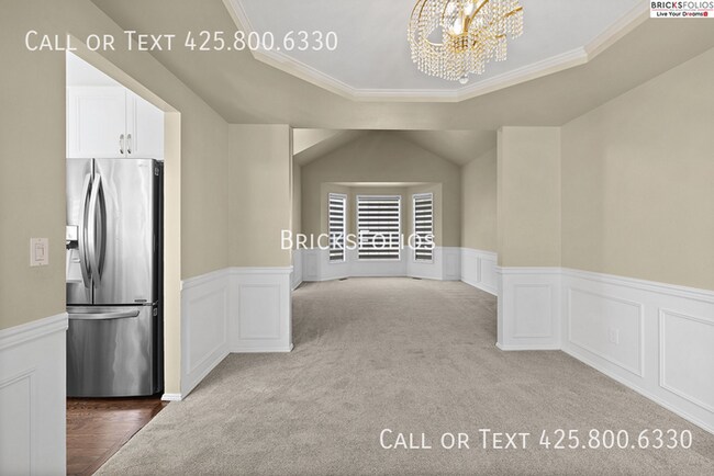 Building Photo - Luxurious 5-bedroom home in Sammamish with...