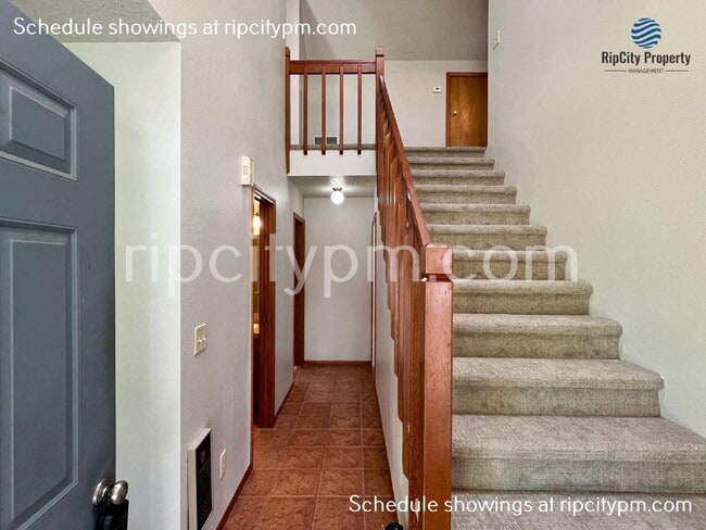 Building Photo - 13241 SW 64th Ave