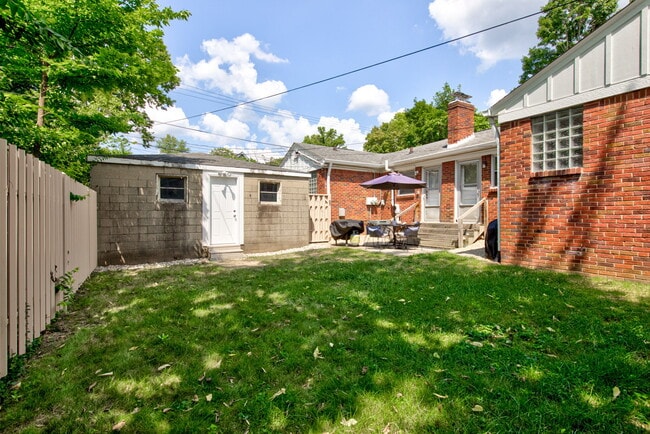 Building Photo - 4610 Rookwood Ave