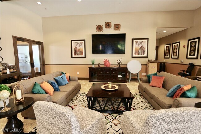 Building Photo - 8437 Rosa Ct