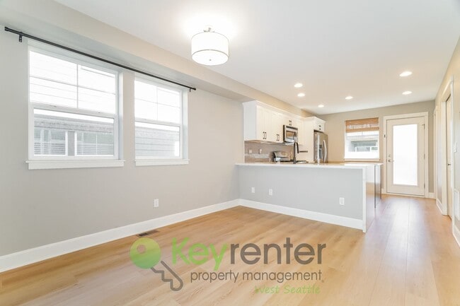 Building Photo - **Rent Special** Modern 3 Bedroom with Off...