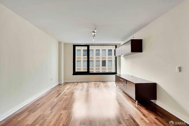 Building Photo - 199 New Montgomery St