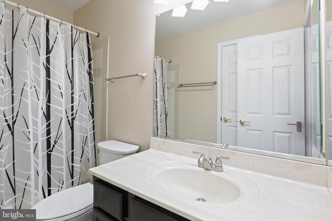 Building Photo - 11300 Fairwind Way