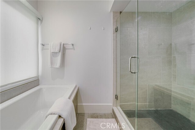 Building Photo - 608 Heliotrope Ave