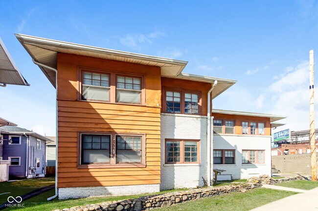 Building Photo - 636 E 37th St