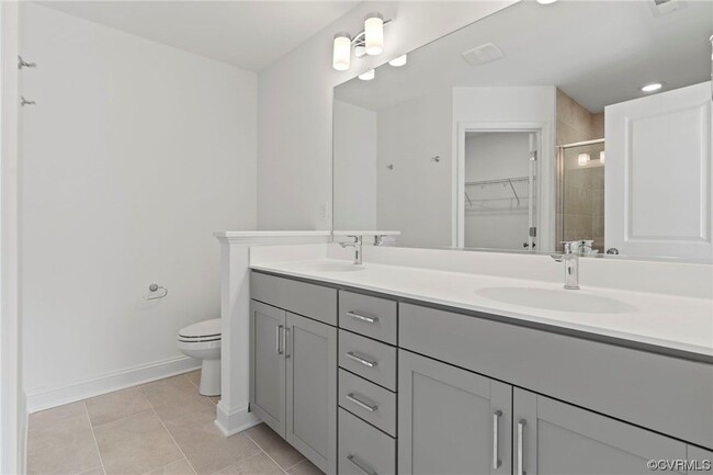 Building Photo - 15318 Oasis Sun Aly