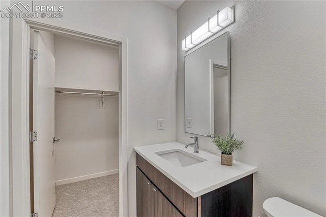 Building Photo - 1231 Newton St