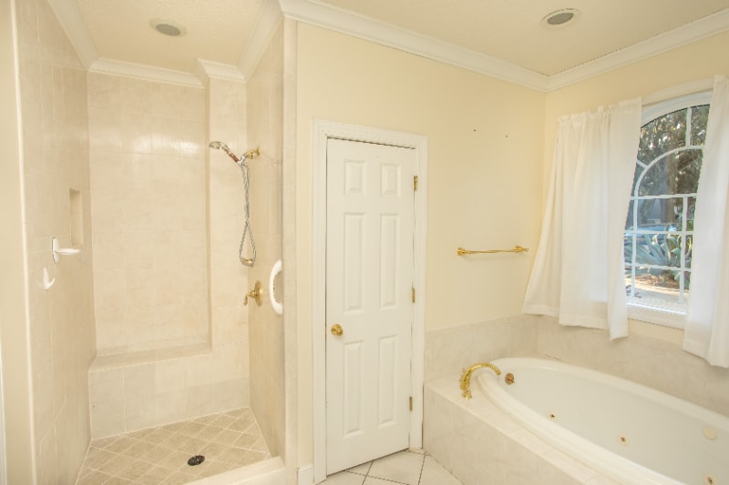 Building Photo - 215 S Harrington Rd