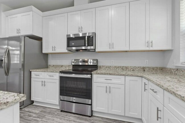 Building Photo - Beautiful Crooked Creek Home Monticello For Rent