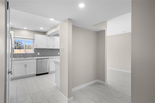 Building Photo - 2302 Valleywood Dr