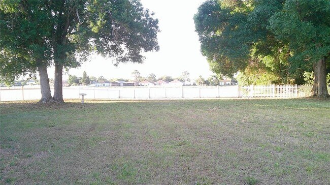 Building Photo - 8512 Canterbury Lake Blvd