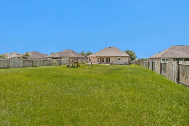 Building Photo - 18755 Wichita Trail