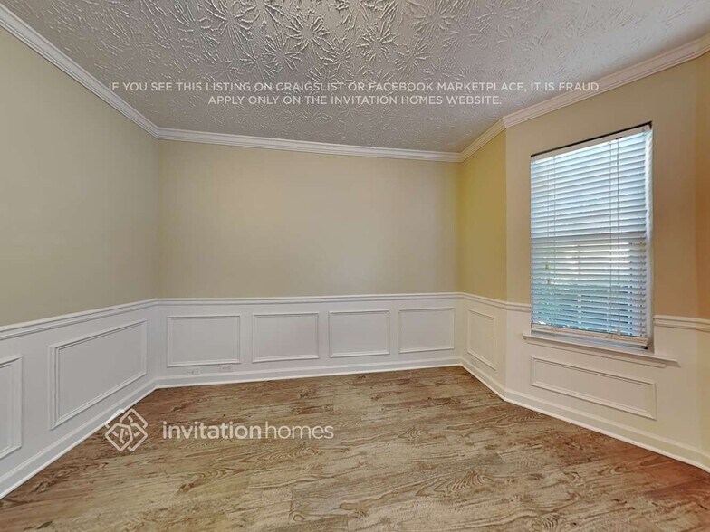 Building Photo - 1346 Dalesford Dr
