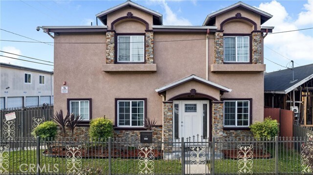 Building Photo - 435 Cerritos Ave