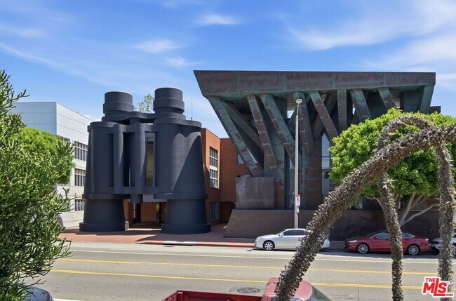 Building Photo - 510 Pacific Ave