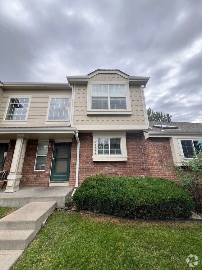 Building Photo - 2-Story Townhome for Rent in Quail Run
