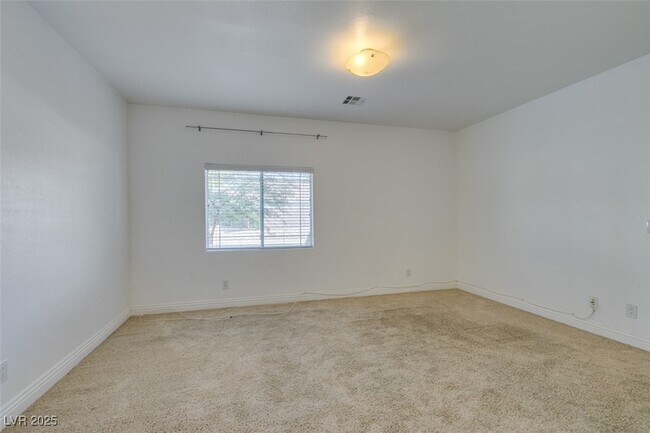 Building Photo - 2255 Double Tree Ave