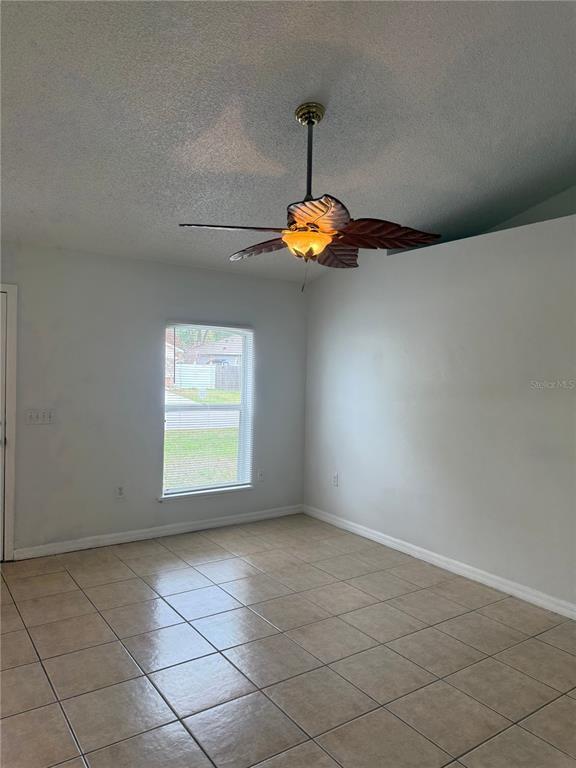 Building Photo - 405 Francisco Way