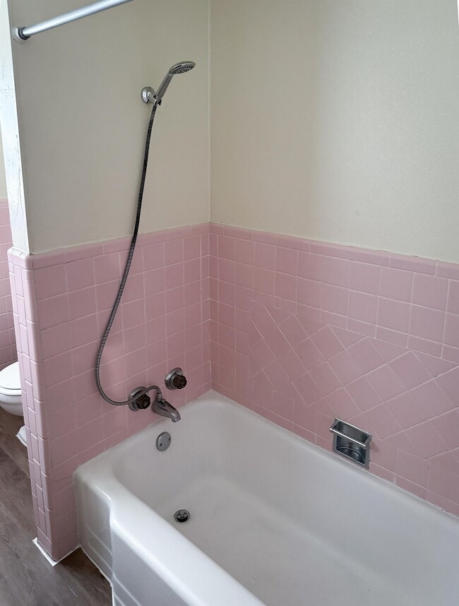 Building Photo - 1203 Batts St