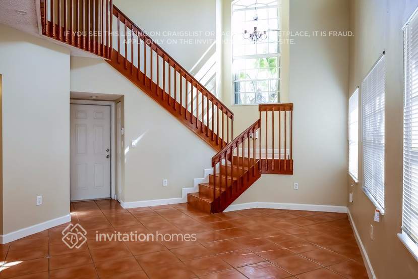 Building Photo - 5062 SW 154th Pl