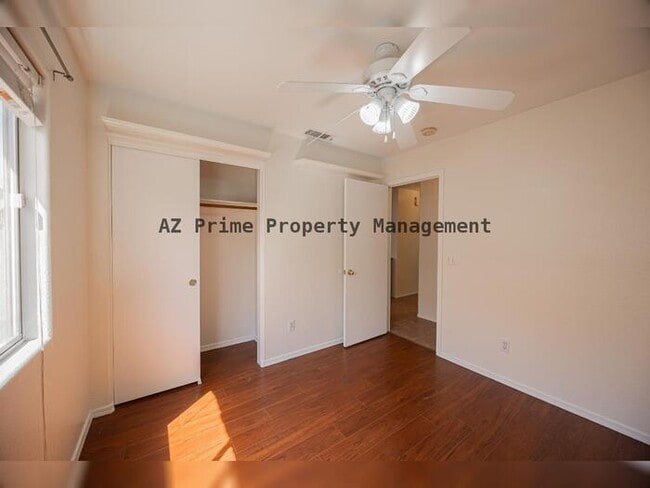 Building Photo - 601 S Silverbrush Dr