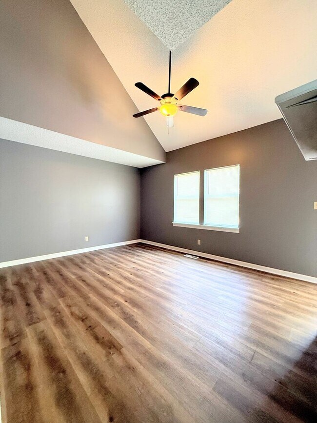 Building Photo - 535 Gilley Rd