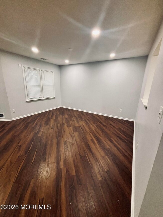 Building Photo - 1 Upperbrook Ct