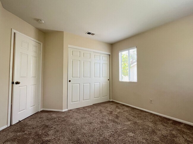 Building Photo - 517 Heather Ridge Rd