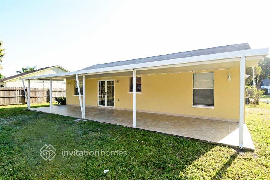 Building Photo - 1371 Denlow Ln
